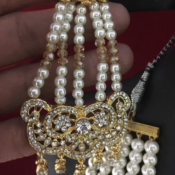 New without tag Jhoomar Style Earrings - Picture 5 of 5